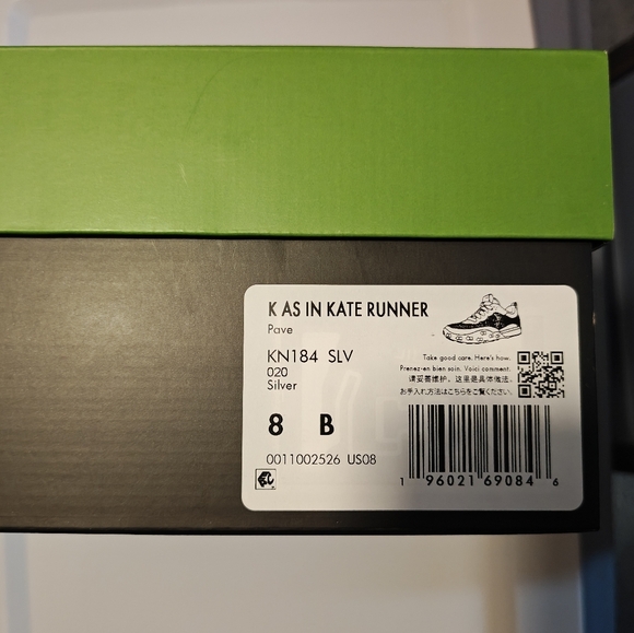 K as in Kate Runner Embellished Silver And White Sneaker. Size 8 NWT - Picture 4 of 6